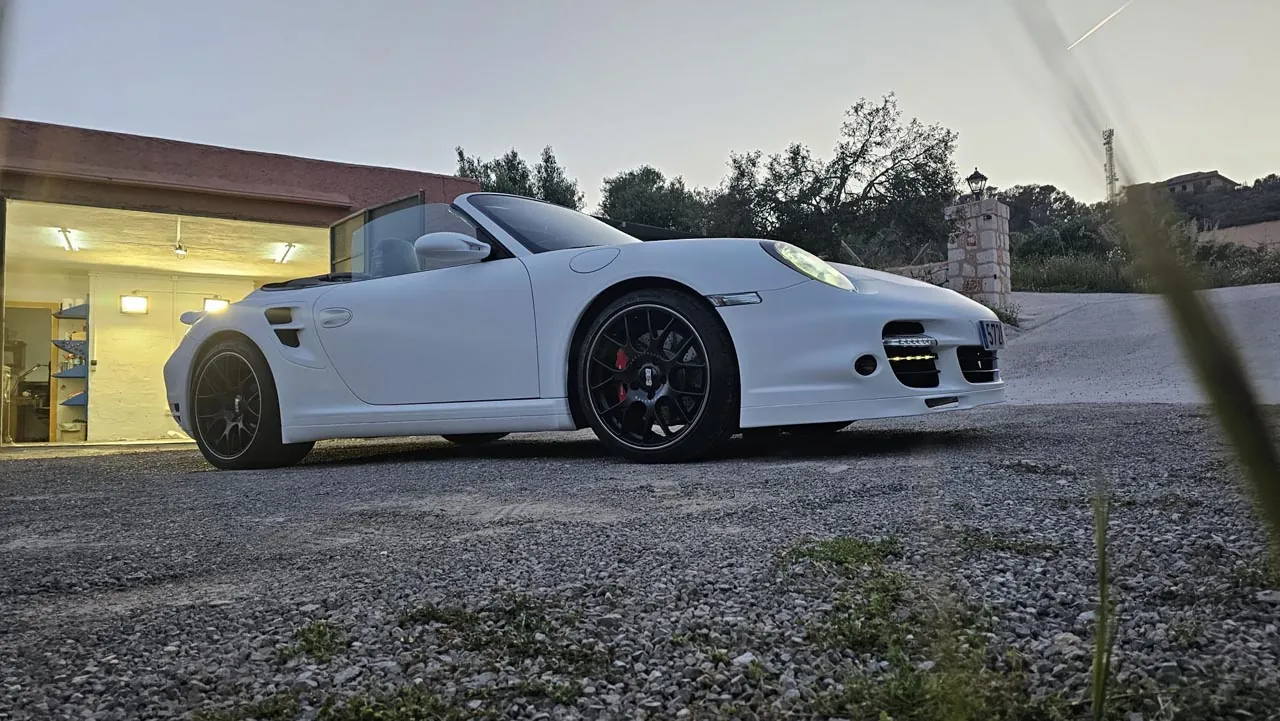 911 Turbo Cabrio — Satin White