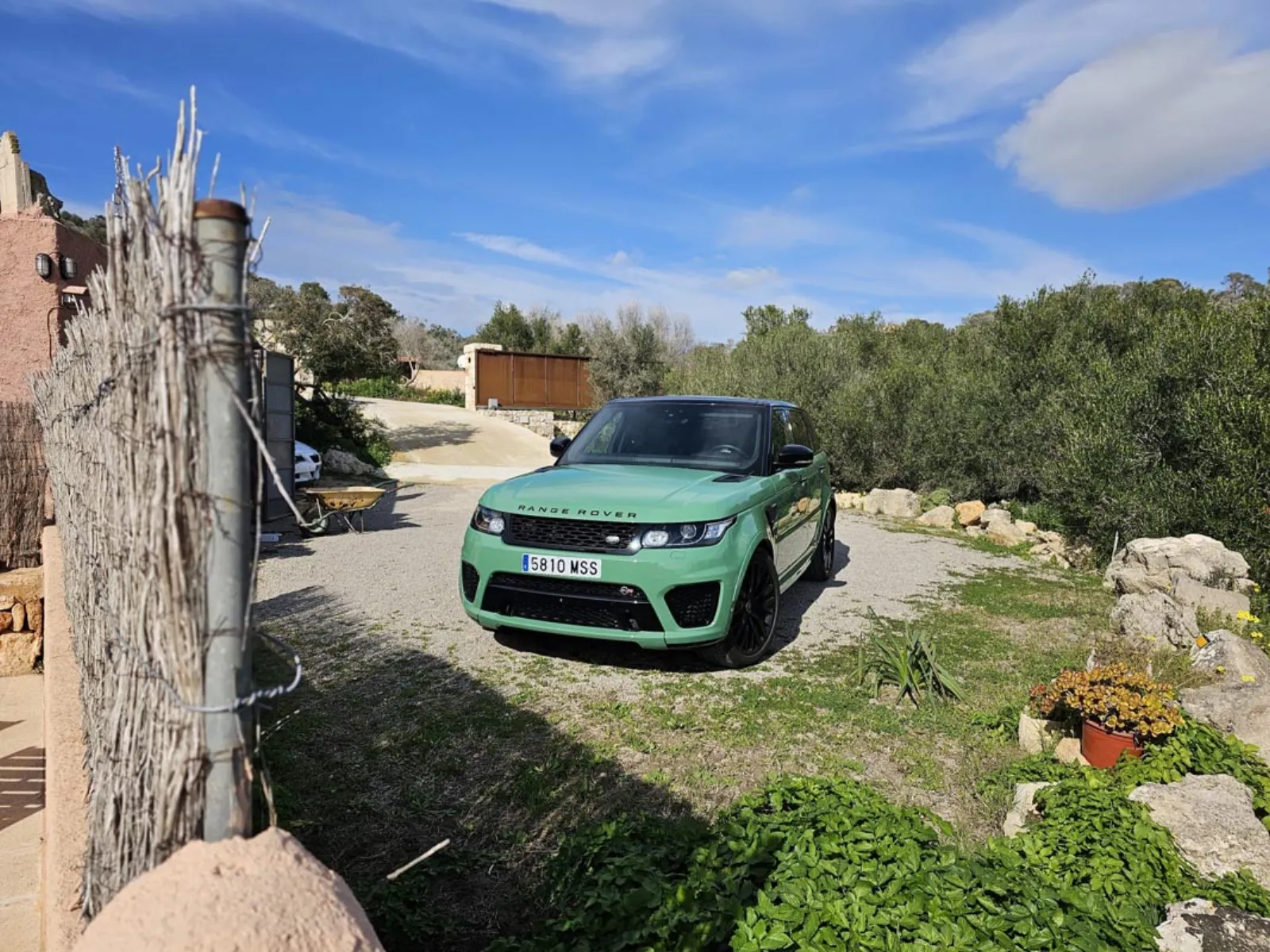Range Rover SVR — Pistachio