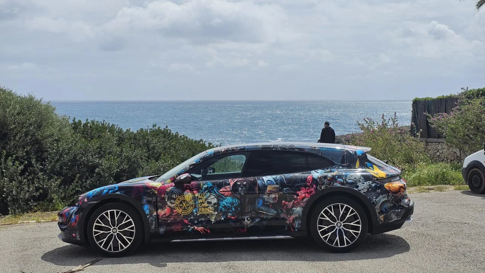 Porsche Taycan — Comic Coast